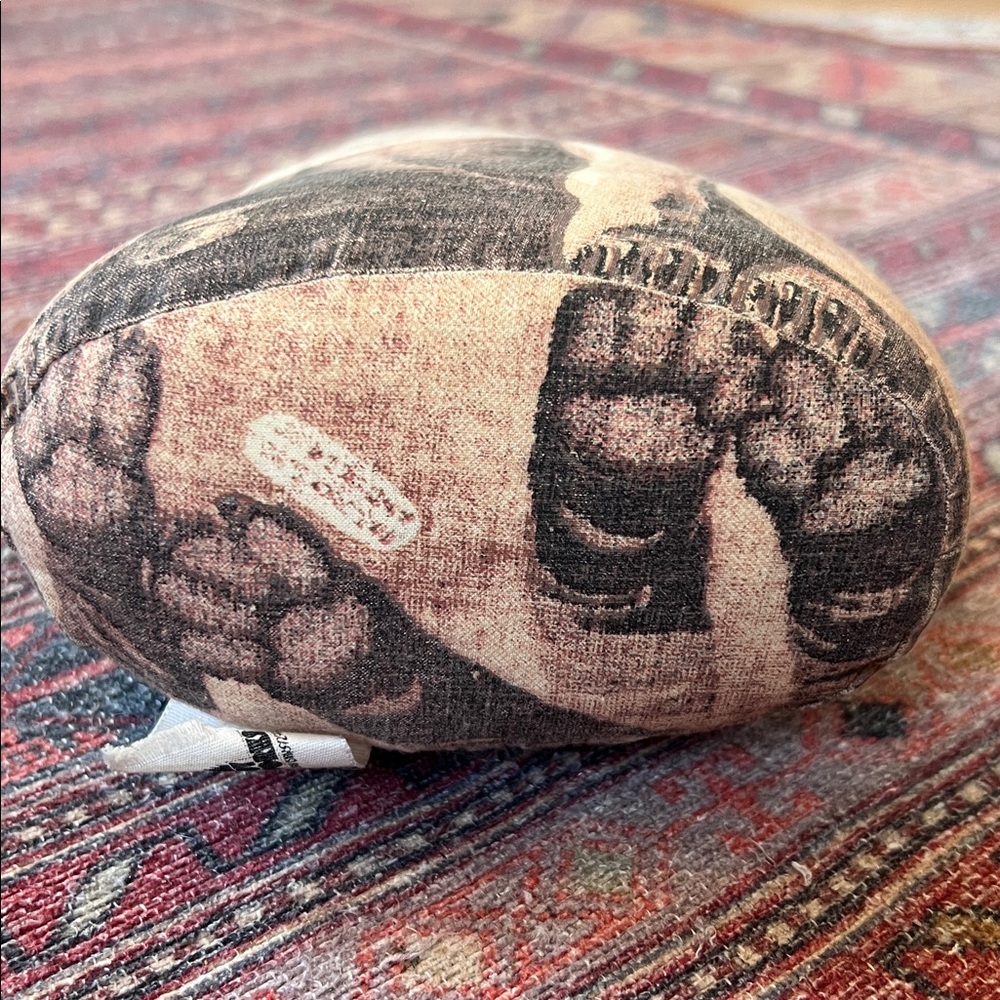 The Toy World Vintage Pug Pillow - Picture 6 of 7